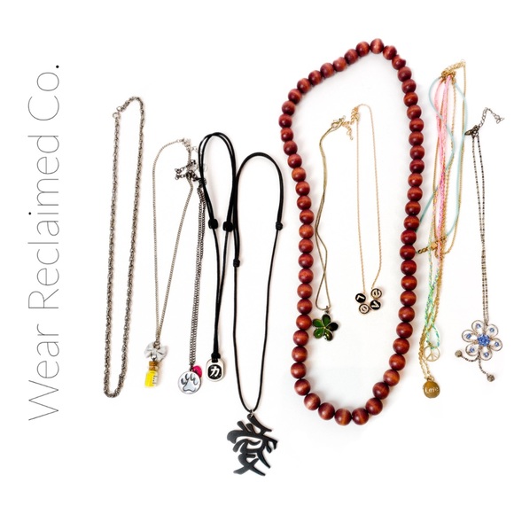 🛍3/$30 SALE - 10 assorted Necklaces